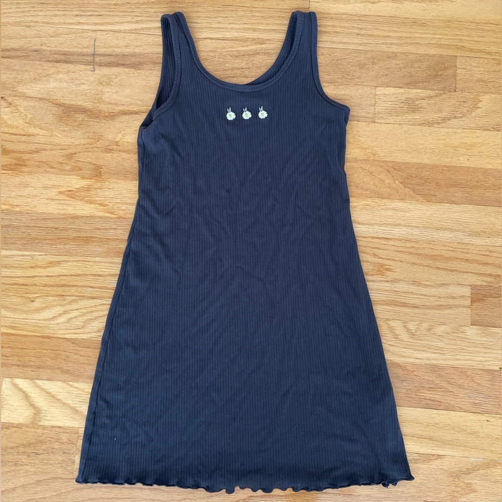 Abercrombie embroidered daisy ribbed dress